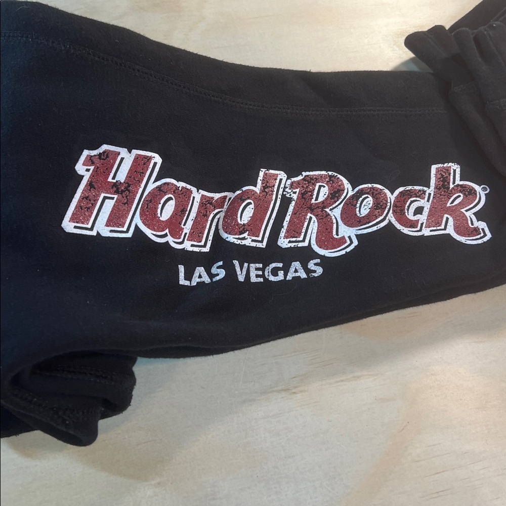 Hard Rock Cafe Woman’s Black sweatpants with Red Logo Sz M